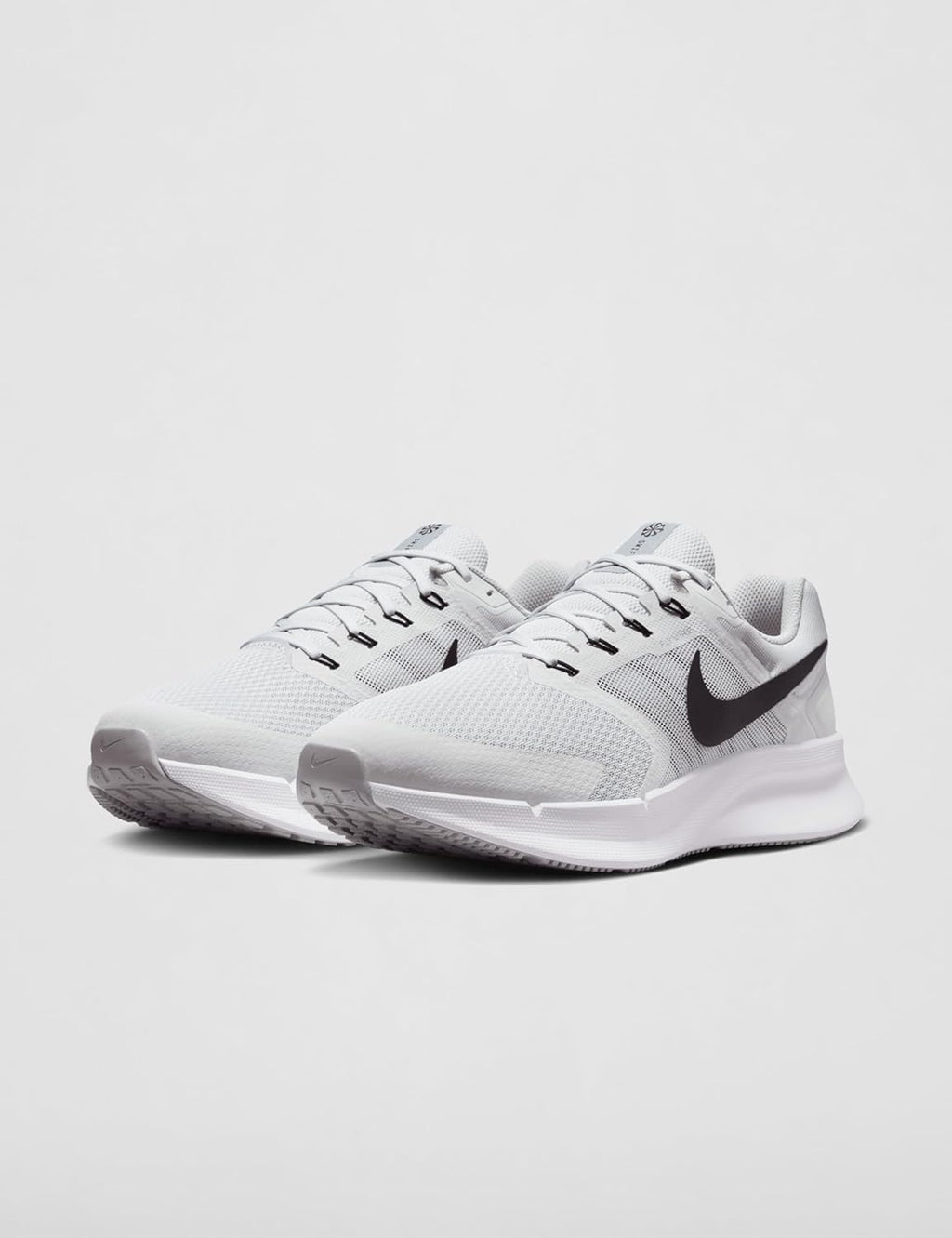 Nike Men's Run Swift 3 Road Running Shoes